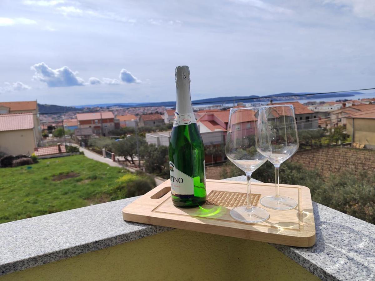 Apartman Memories Trogir Bagian luar foto
